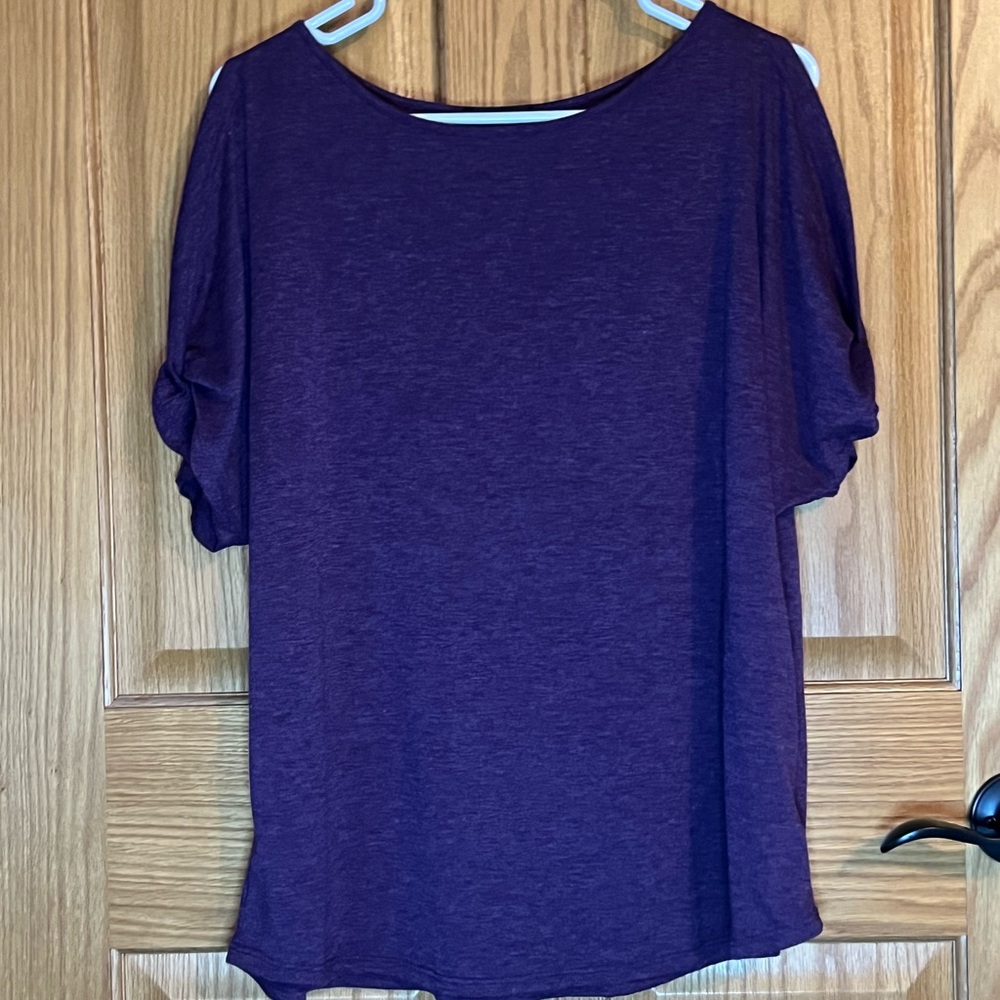 🌼 Collette Purple Flutter Sleeve Top-Women’s size LG